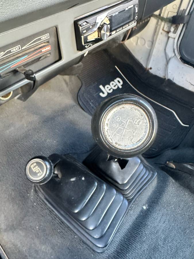 Jeep-wrangler-1994-white-8