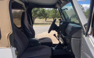 Jeep-wrangler-2000-white-10