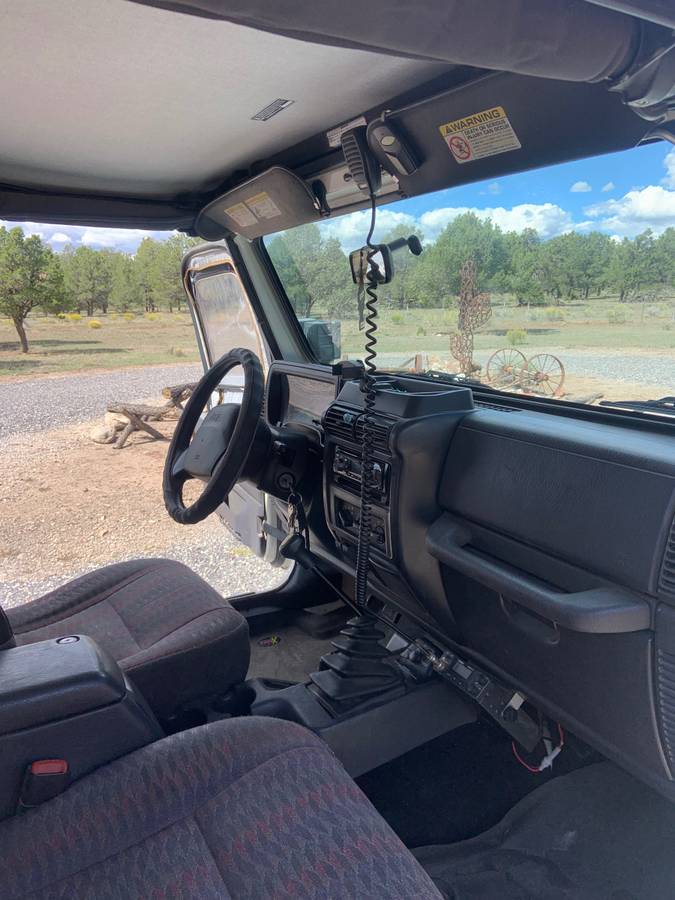 Jeep-wrangler-2000-white-9