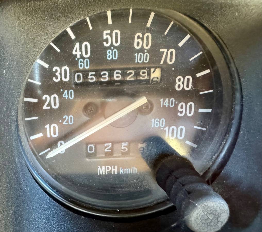 Jeep-wrangler-laredo-1988-black-7