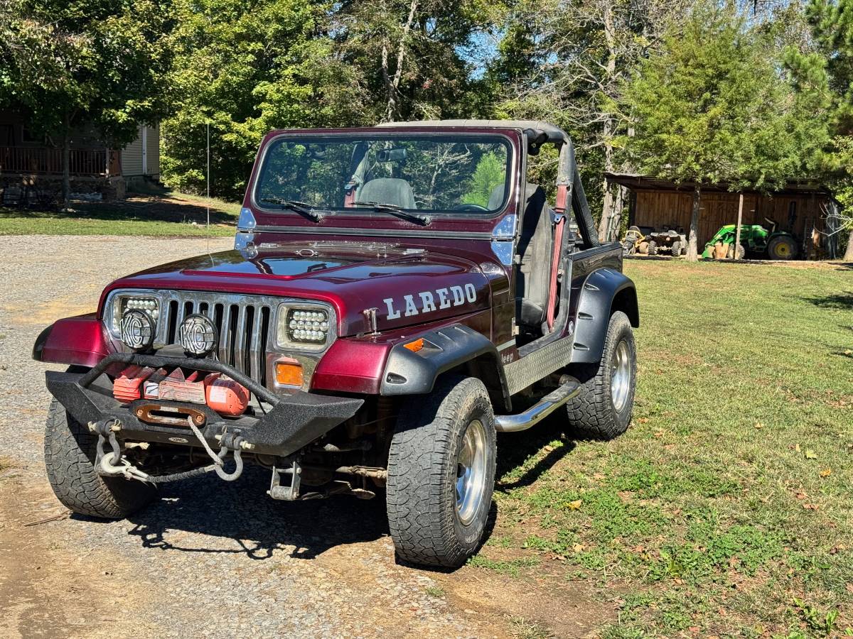 Jeep-wrangler-laredo-1988-red-4