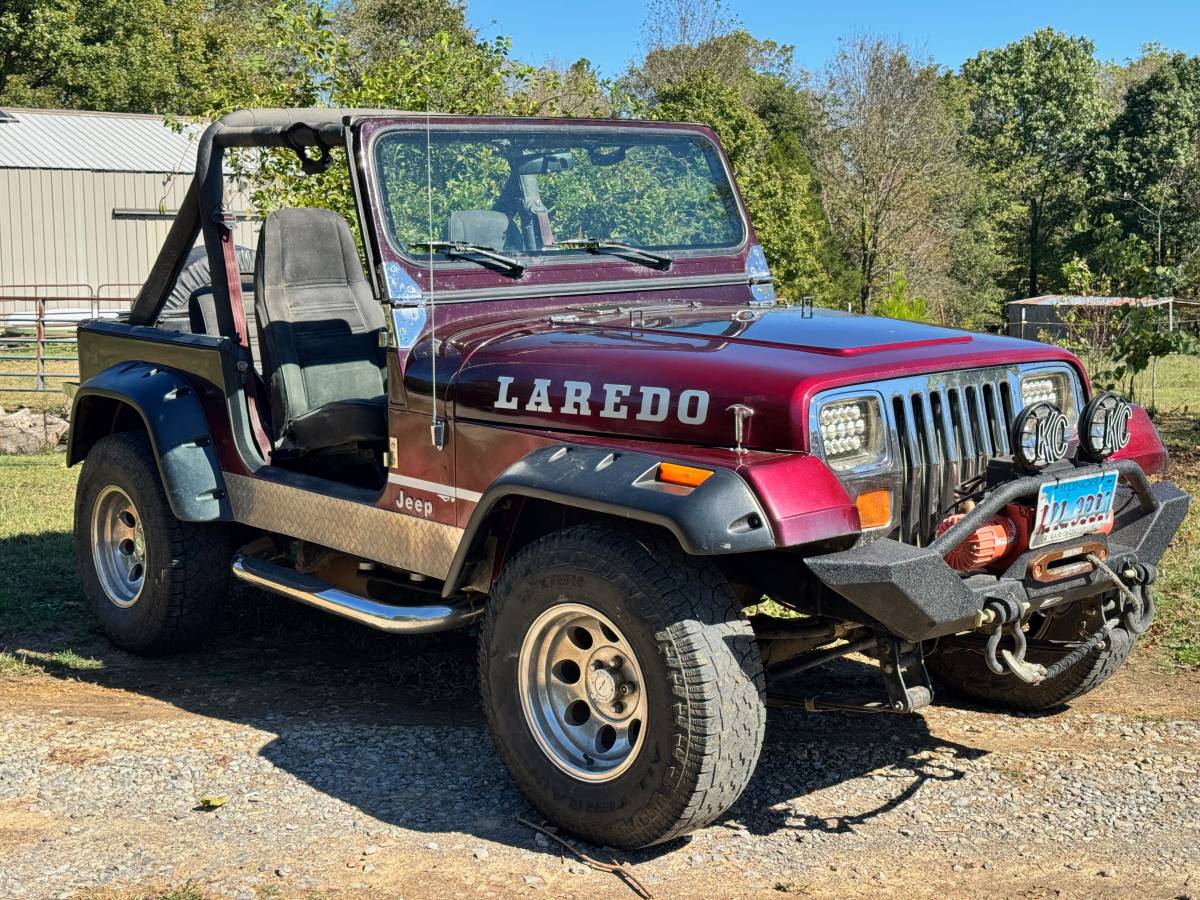 Jeep-wrangler-laredo-1988-red-5