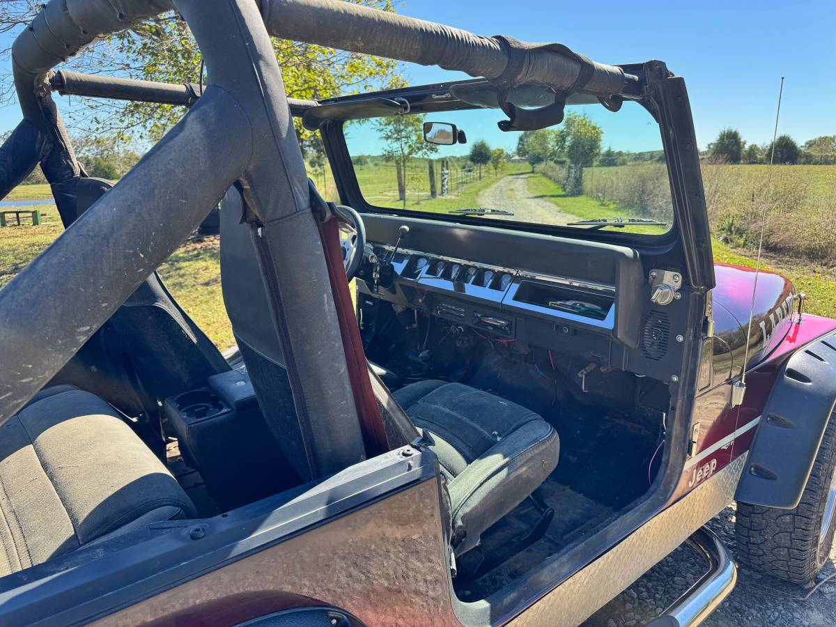 Jeep-wrangler-laredo-1988-red-6