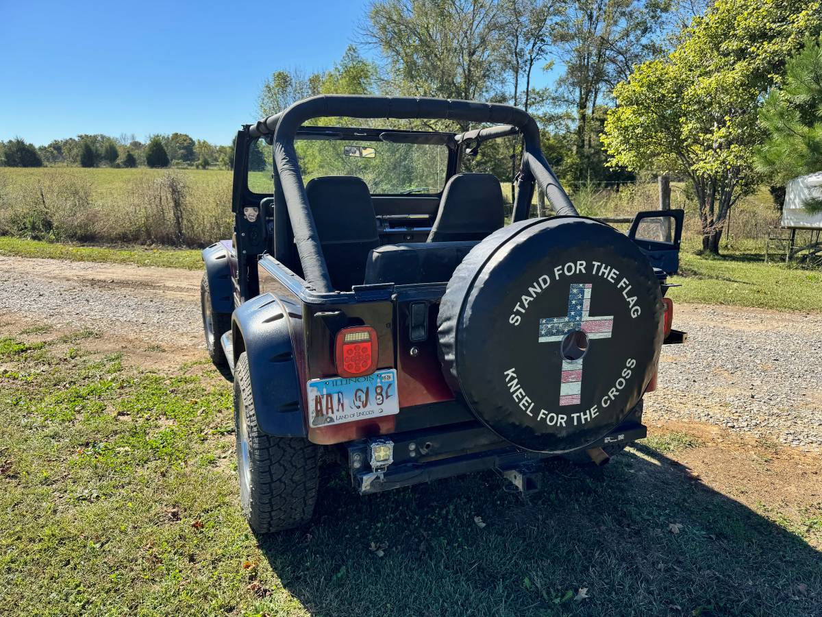 Jeep-wrangler-laredo-1988-red-7