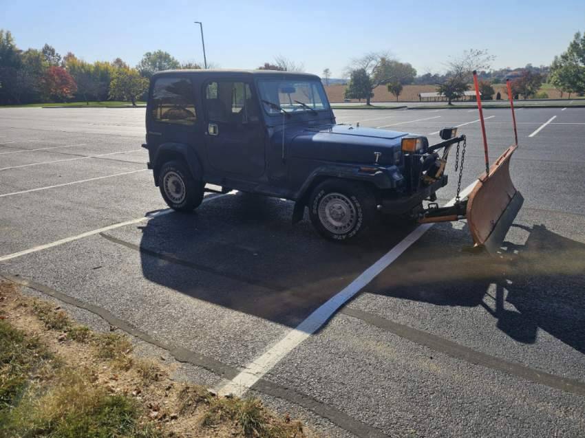 Jeep-wrangler-open-body-sahara-1988-blue-14