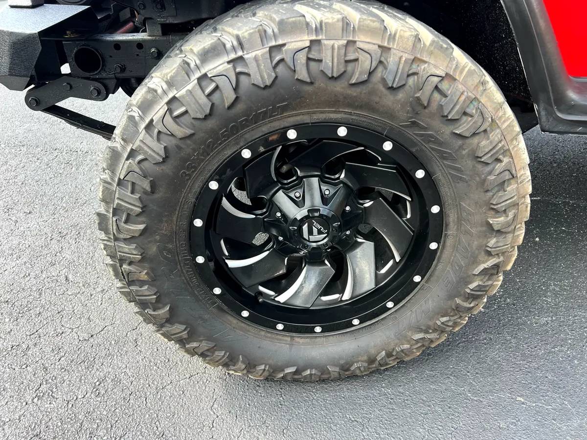 Jeep-wrangler-s-1995-red-13