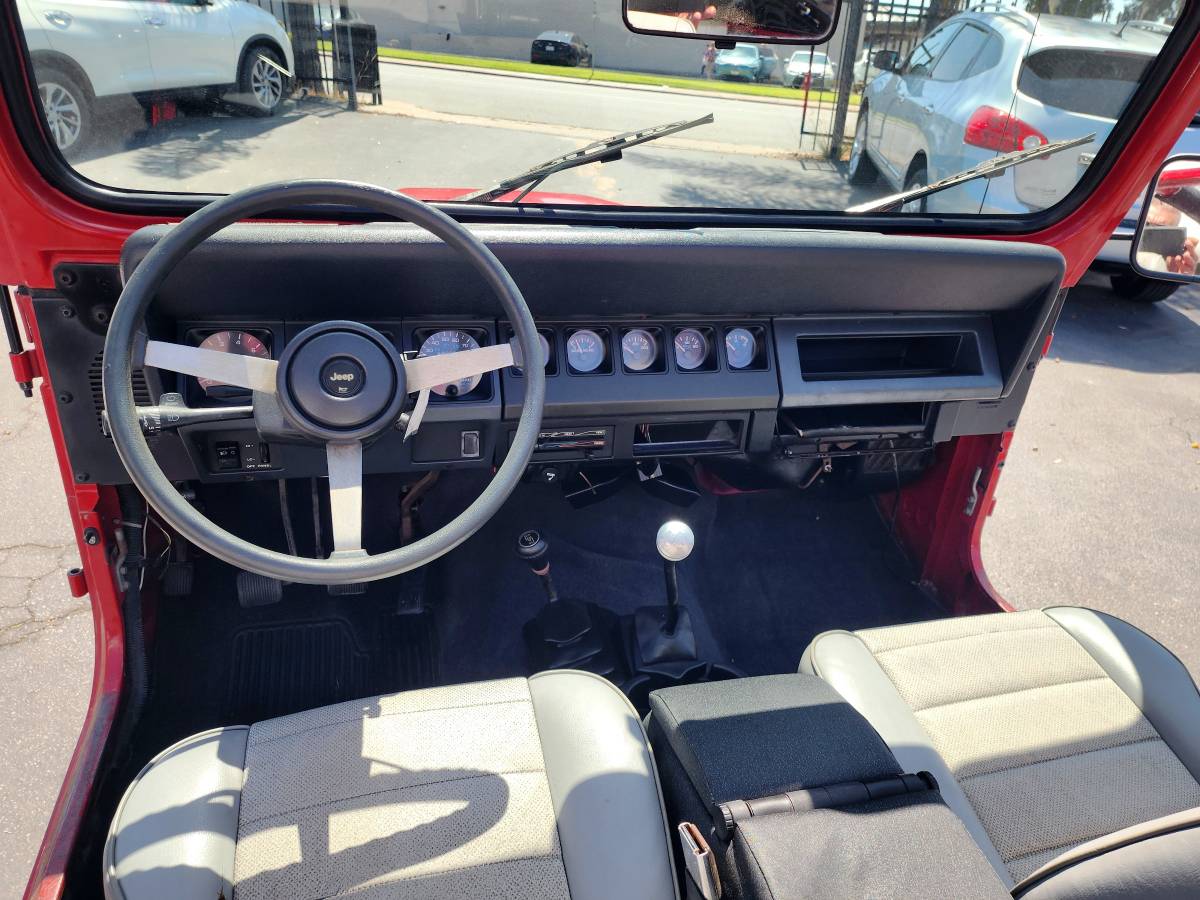Jeep-wrangler-s-1995-red-7