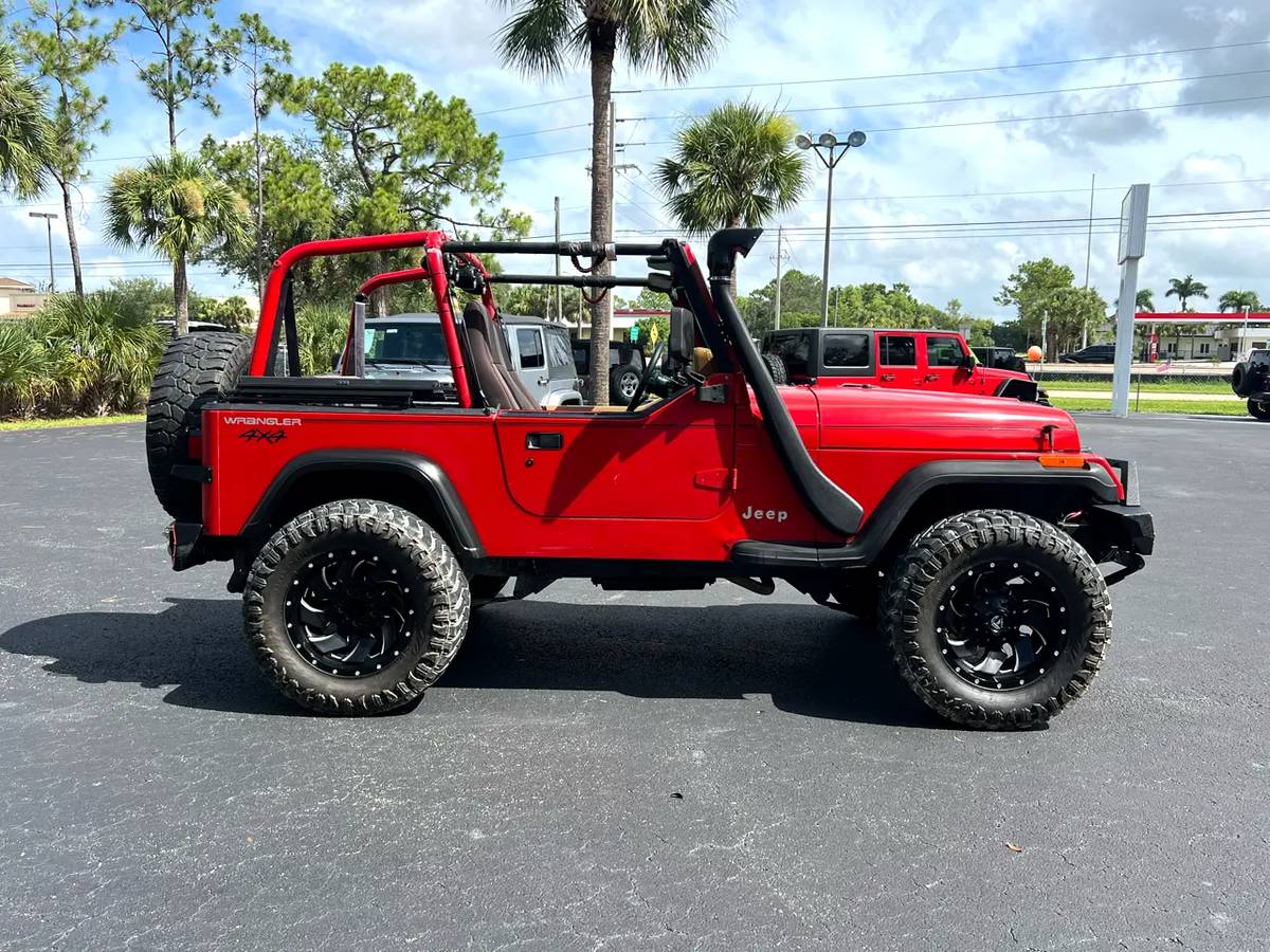 Jeep-wrangler-s-1995-red-9