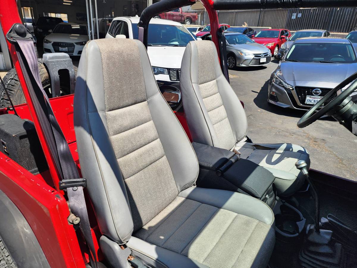 Jeep-wrangler-s-1995-red-9