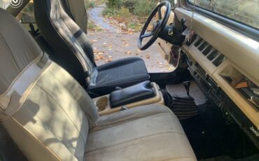 Jeep-wrangler-sahara-1989-green-1