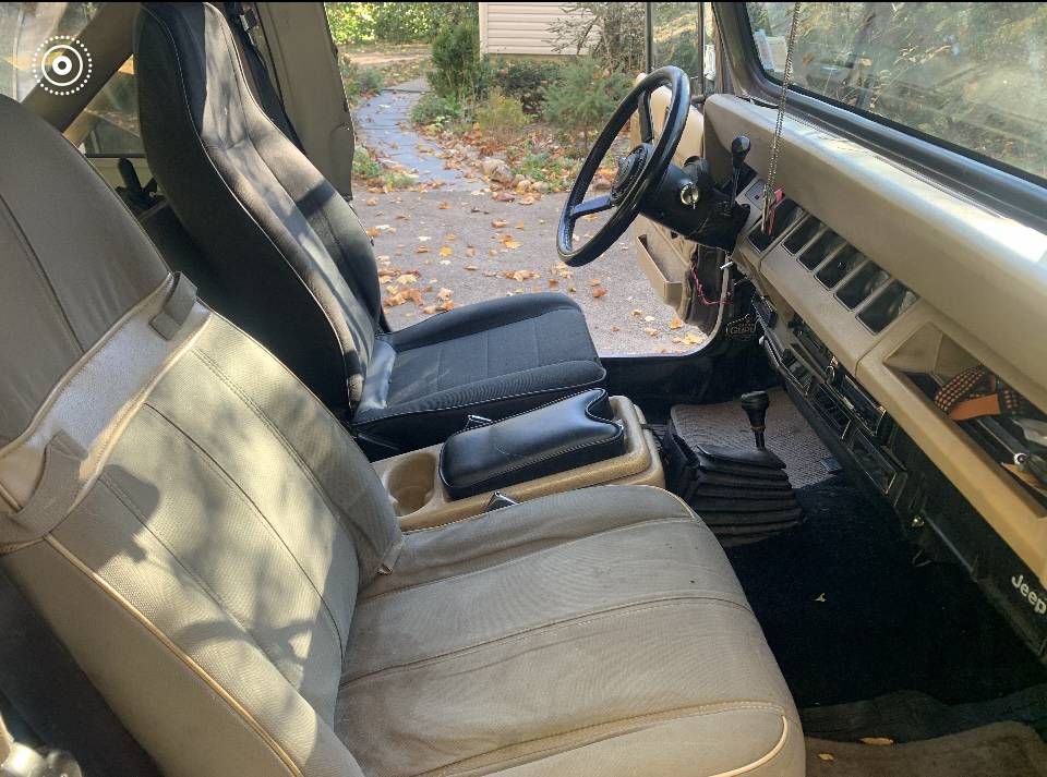Jeep-wrangler-sahara-1989-green-1