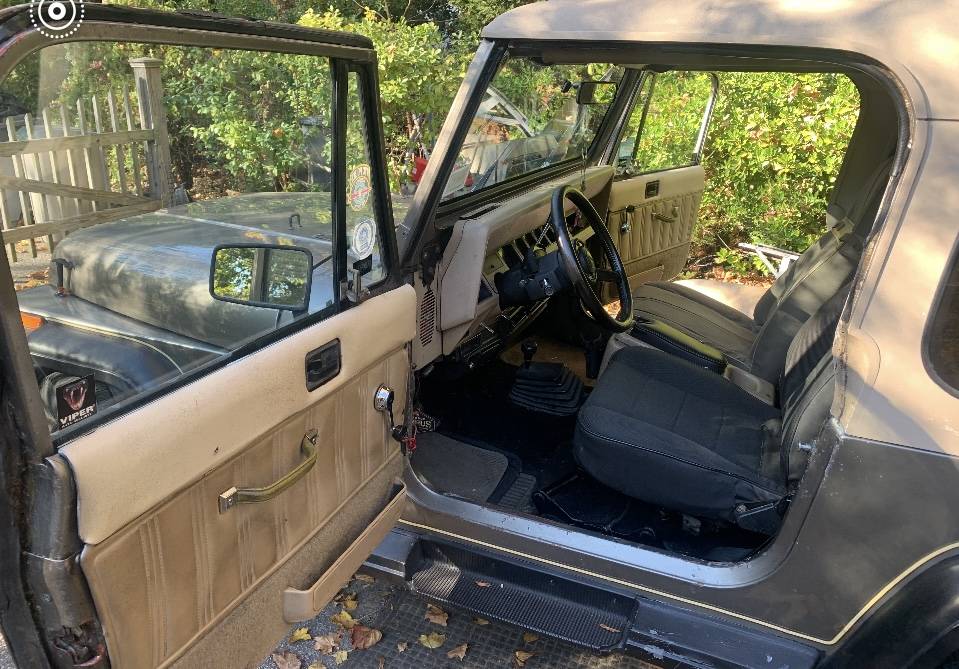 Jeep-wrangler-sahara-1989-green-4