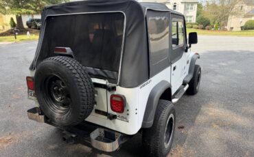 Jeep-wrangler-se-1994-white-3