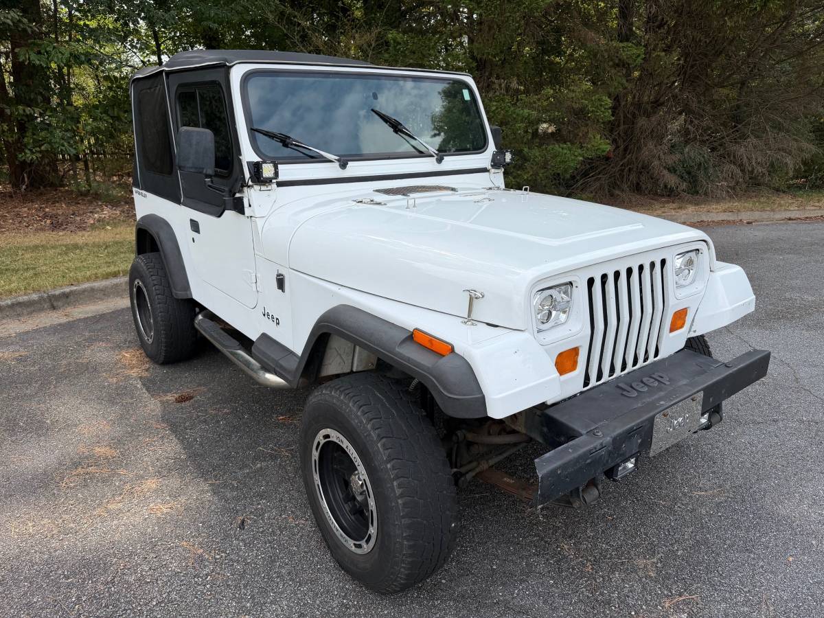 Jeep-wrangler-se-1994-white-5