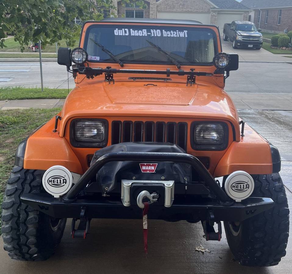 Jeep-wrangler-sport-1987-orange
