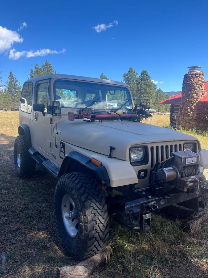 Jeep-wrangler-yj-1988-custom-1