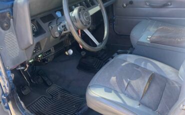 Jeep-wrangler-yj-1988-custom-4