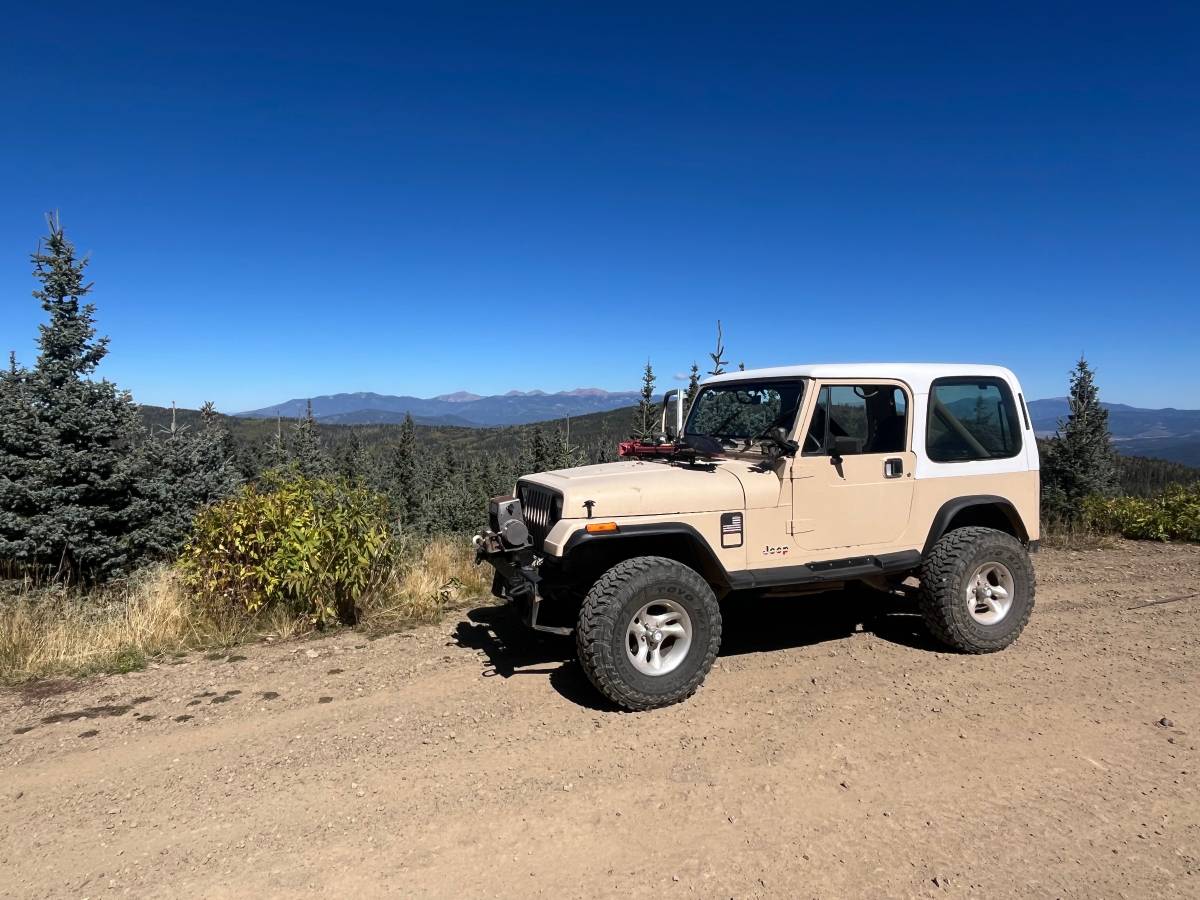 Jeep-wrangler-yj-1988-custom-6