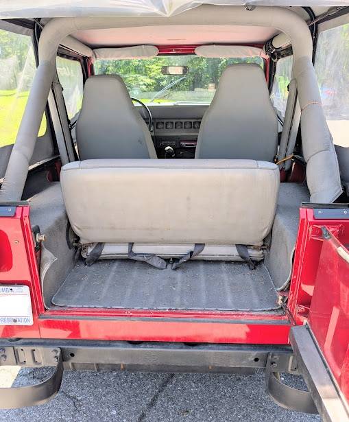 Jeep-wrangler-yj-1988-red-8