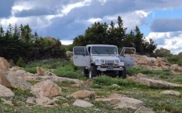Jeep-wrangler-yj-1988-silver-5