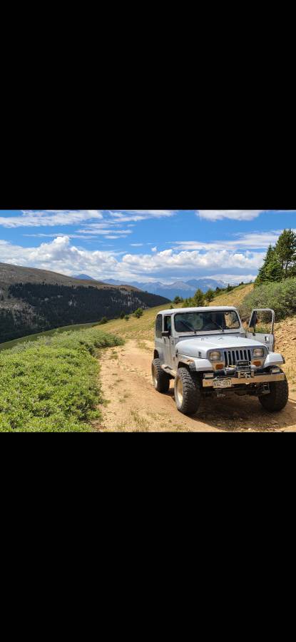 Jeep-wrangler-yj-1988-silver-7