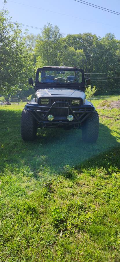 Jeep-wrangler-yj-1990-black-3