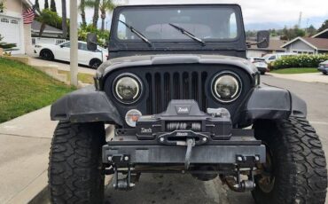 Jeep-wrangler-yj-1991-black-1