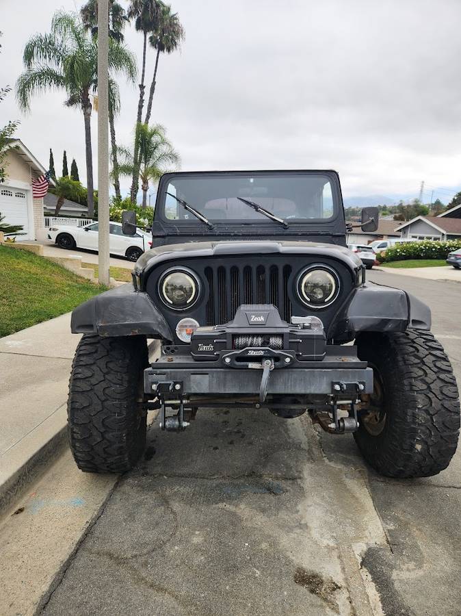 Jeep-wrangler-yj-1991-black-1