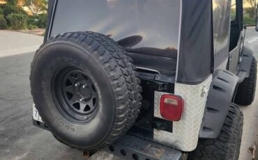 Jeep-wrangler-yj-1991-black-3
