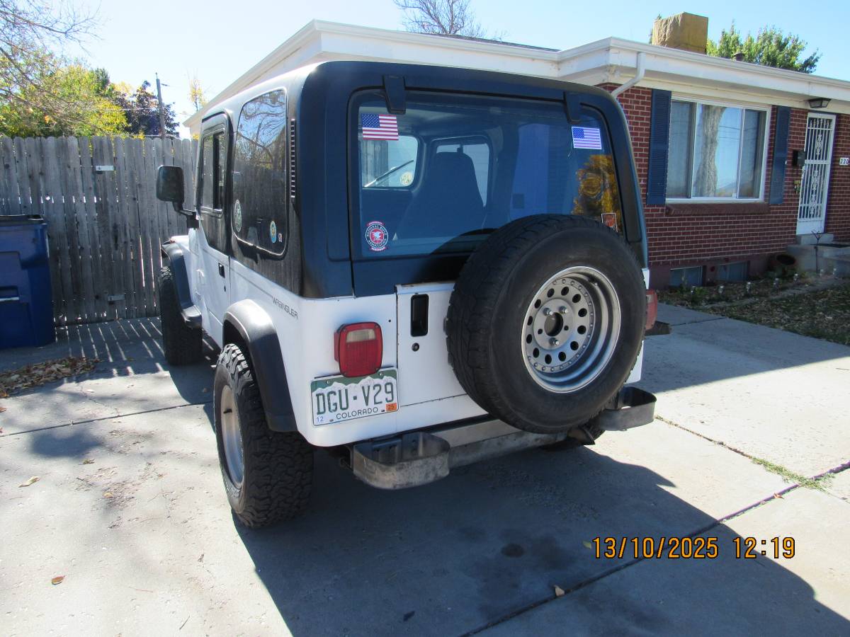 Jeep-wrangler-yj-1992-white-7