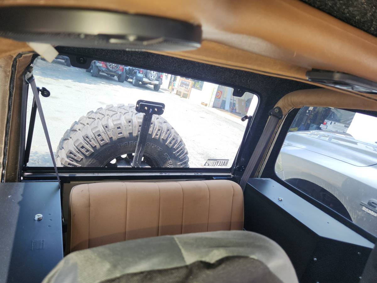 Jeep-wrangler-yj-1995-blue-9