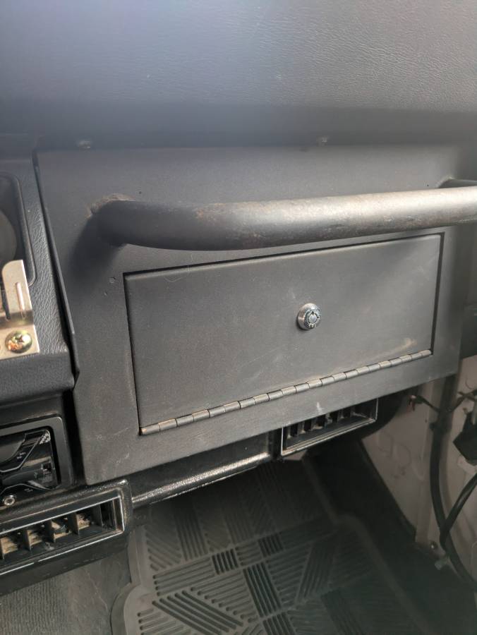 Jeep-wrangler-yj-1995-white-8