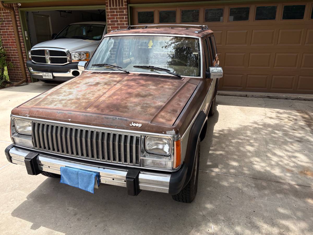 Jeep-xj-1985-brown-27