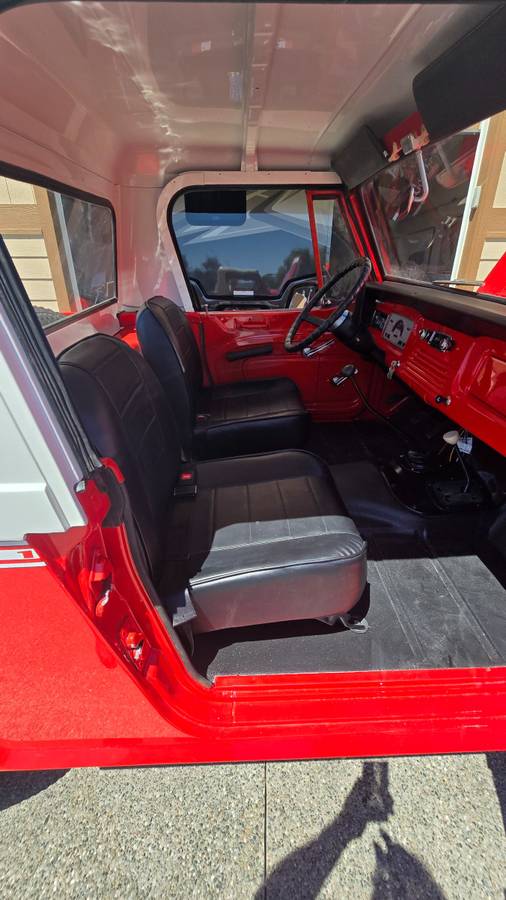 Jeepster-commando-4wd-1969-red-8