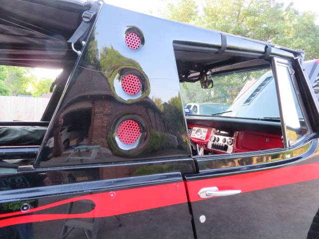 Jeepstercommando-1968-black-12