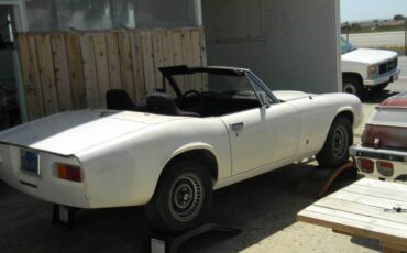 Jensen-healey-1974-white-1