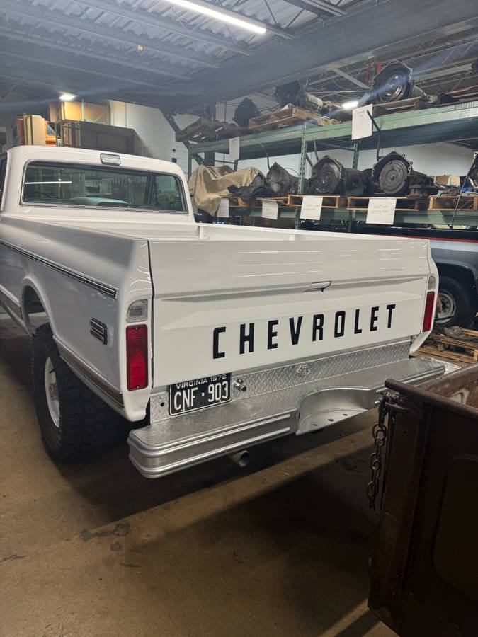 K10-1972-white-3