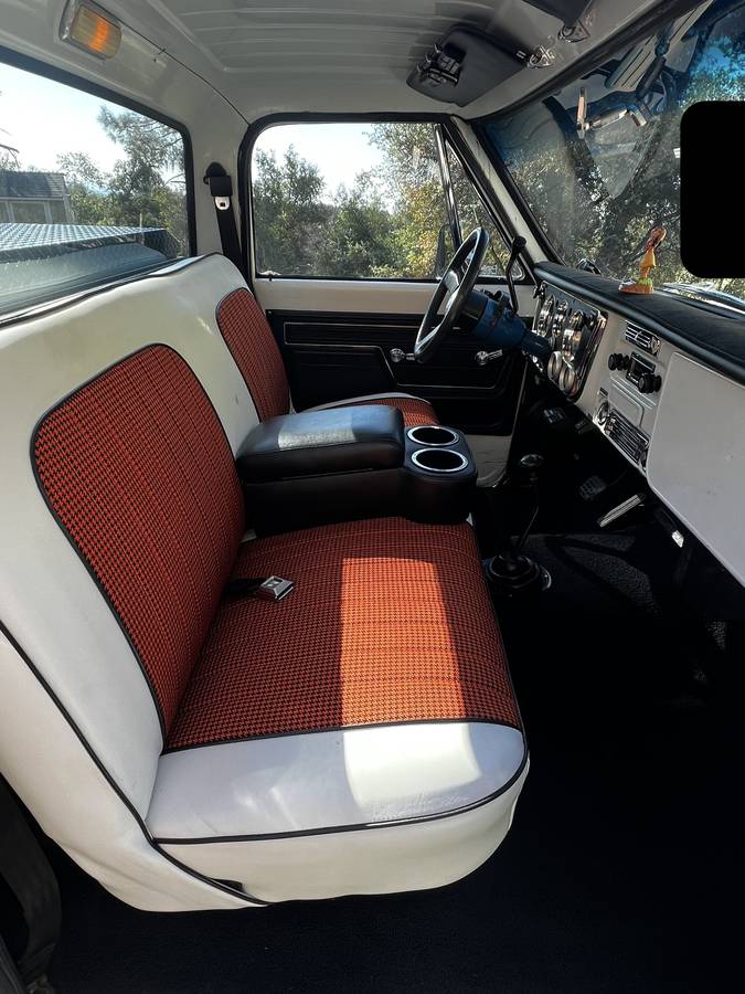 K20-custom-camper-1972-white-10