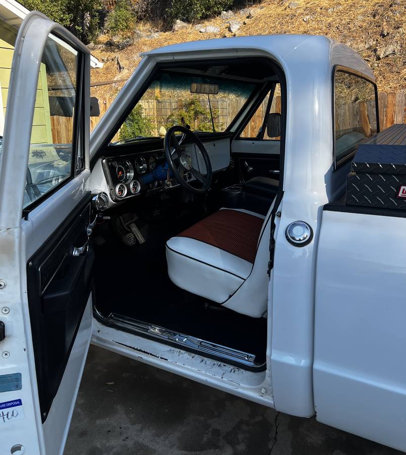 K20-custom-camper-1972-white-8