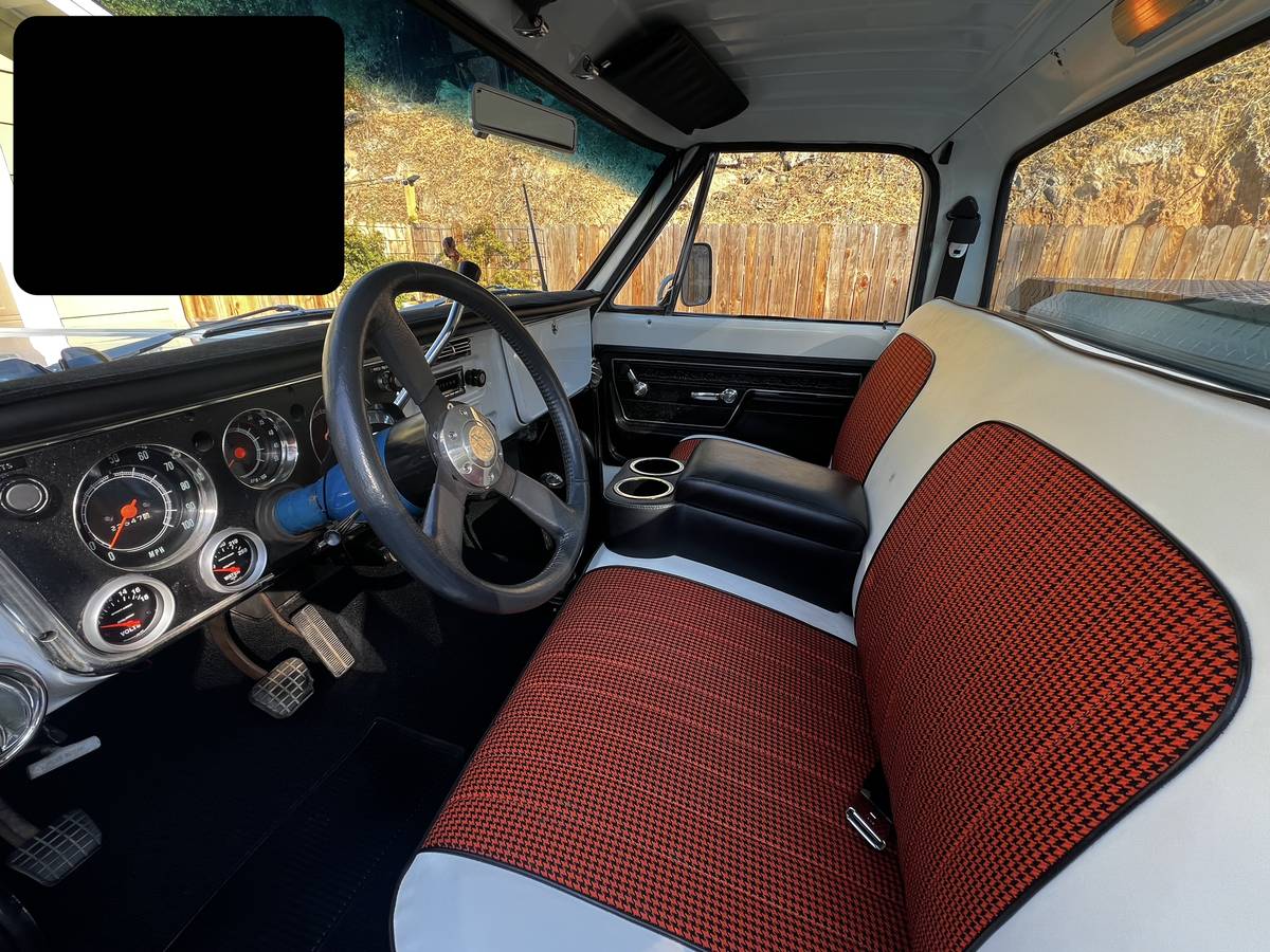 K20-custom-camper-1972-white-9