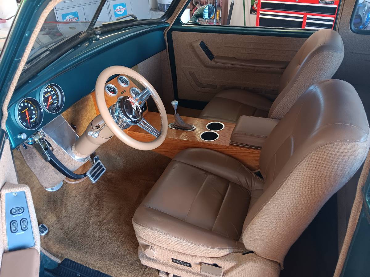 Kaiser-henry-j-1952-custom-9