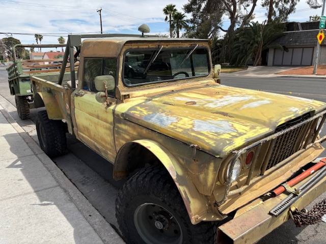 Kaiser-jeep-1967-green-5