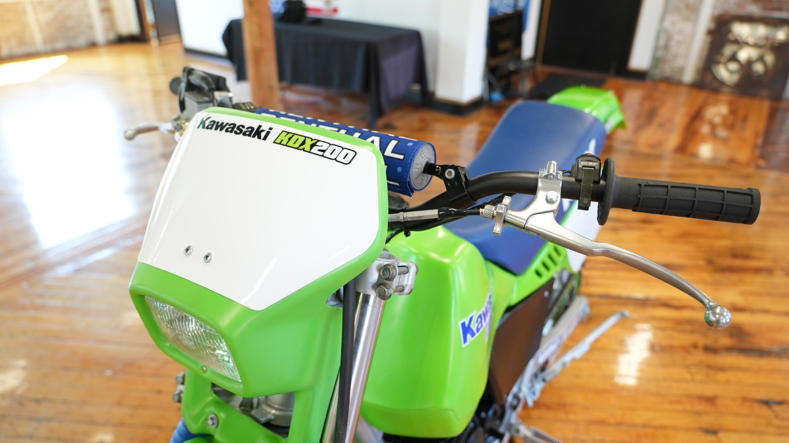 Kawasaki-KDX-1987-1