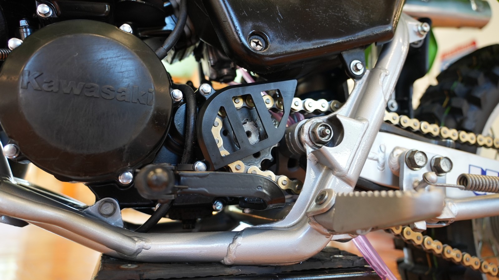 Kawasaki-KDX-1987-22