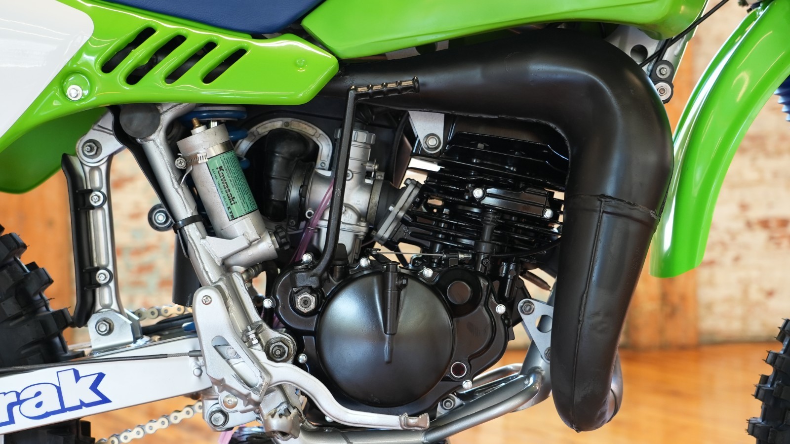 Kawasaki-KDX-1987-3