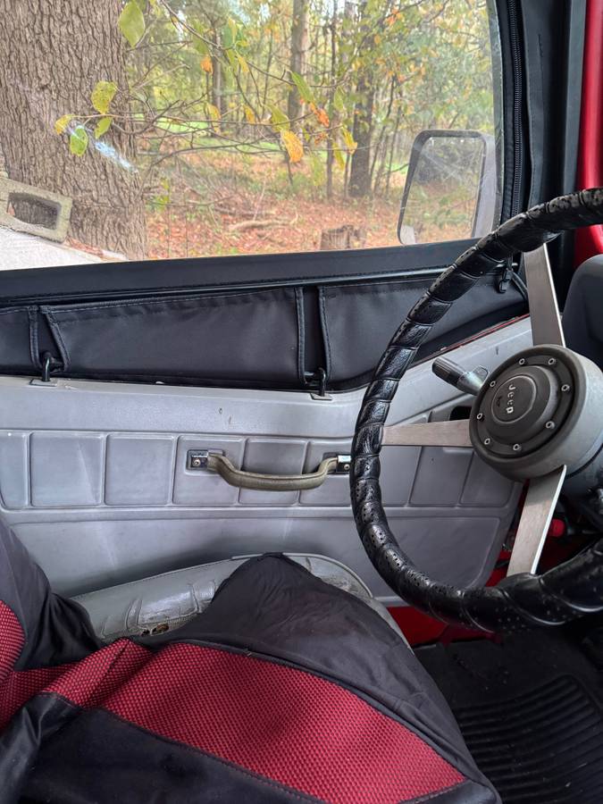 Keep-wrangler-1989-red-4