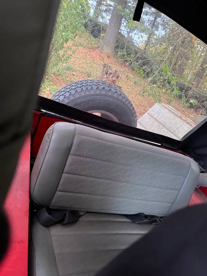 Keep-wrangler-1989-red-7
