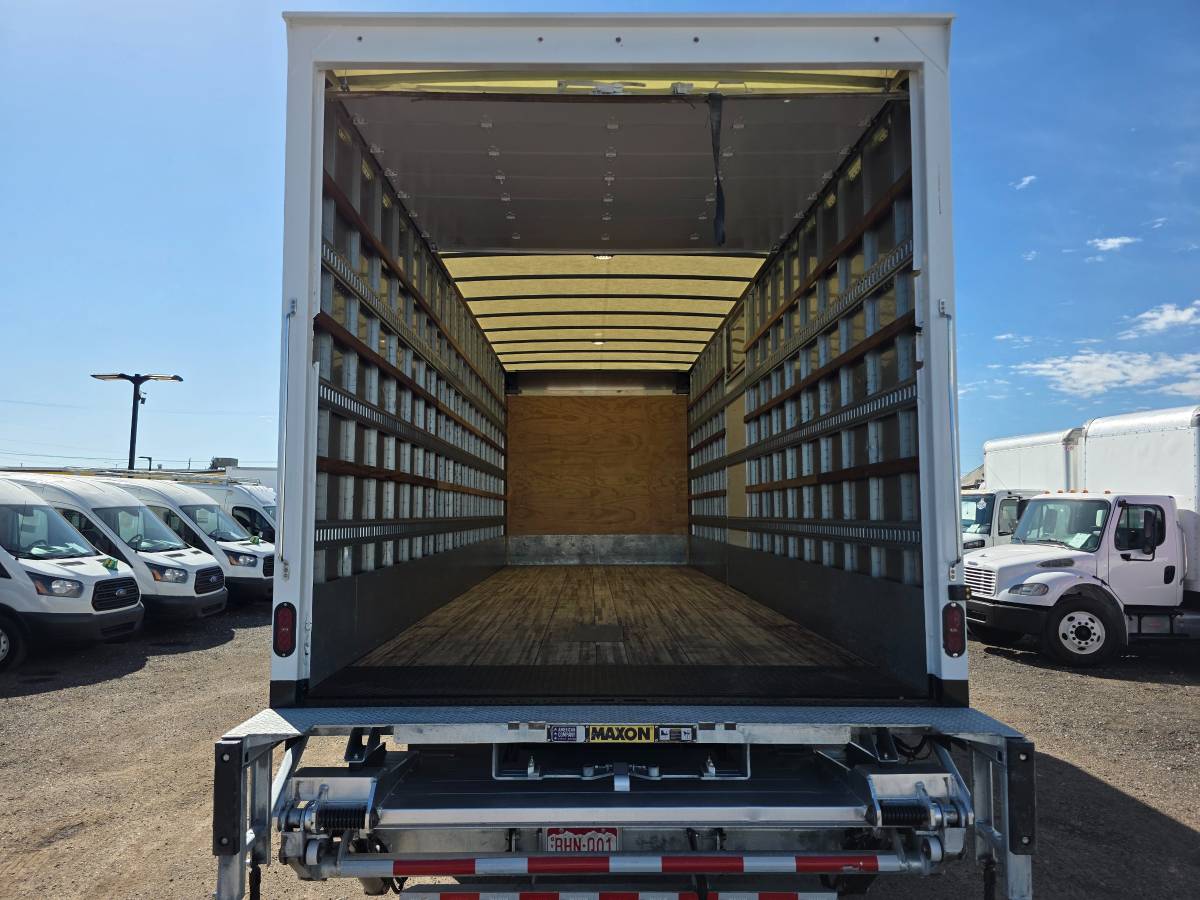 Kenworth-548ch-diesel-1991-white-10