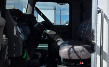 Kenworth-548ch-diesel-1991-white-12