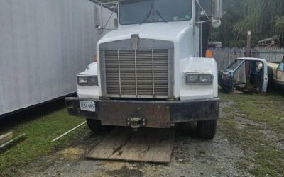 Kw t800 triaxle truck diesel 1989